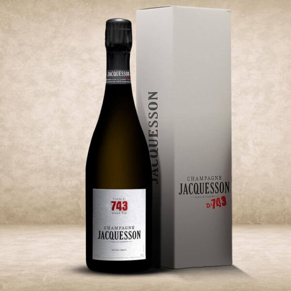 Jacquesson_Cuvée_743-Extra-Brut_coffret